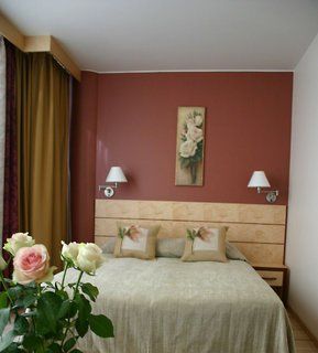Хотел Royal Square & 5*