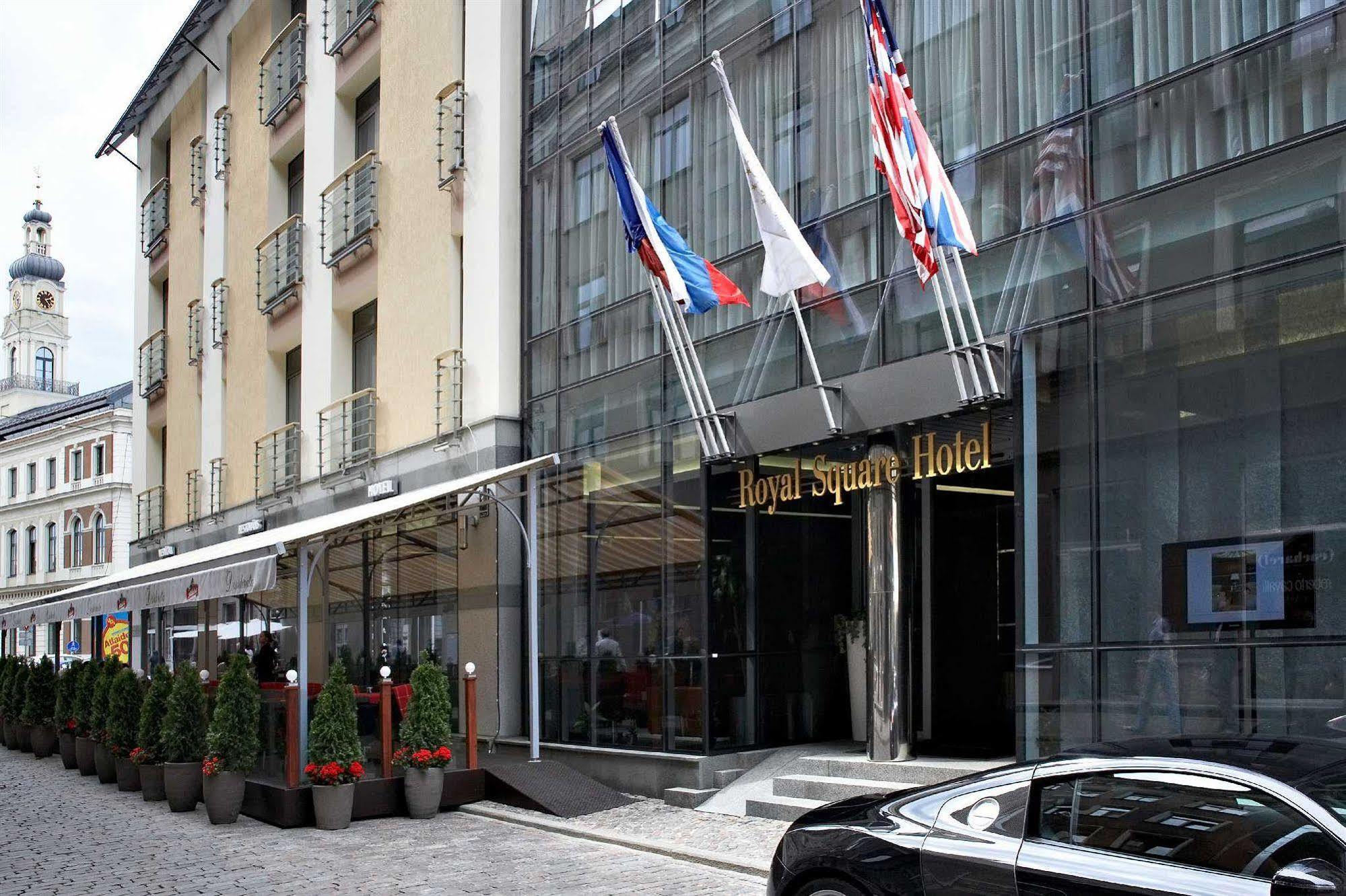 Хотел Royal Square & 5*